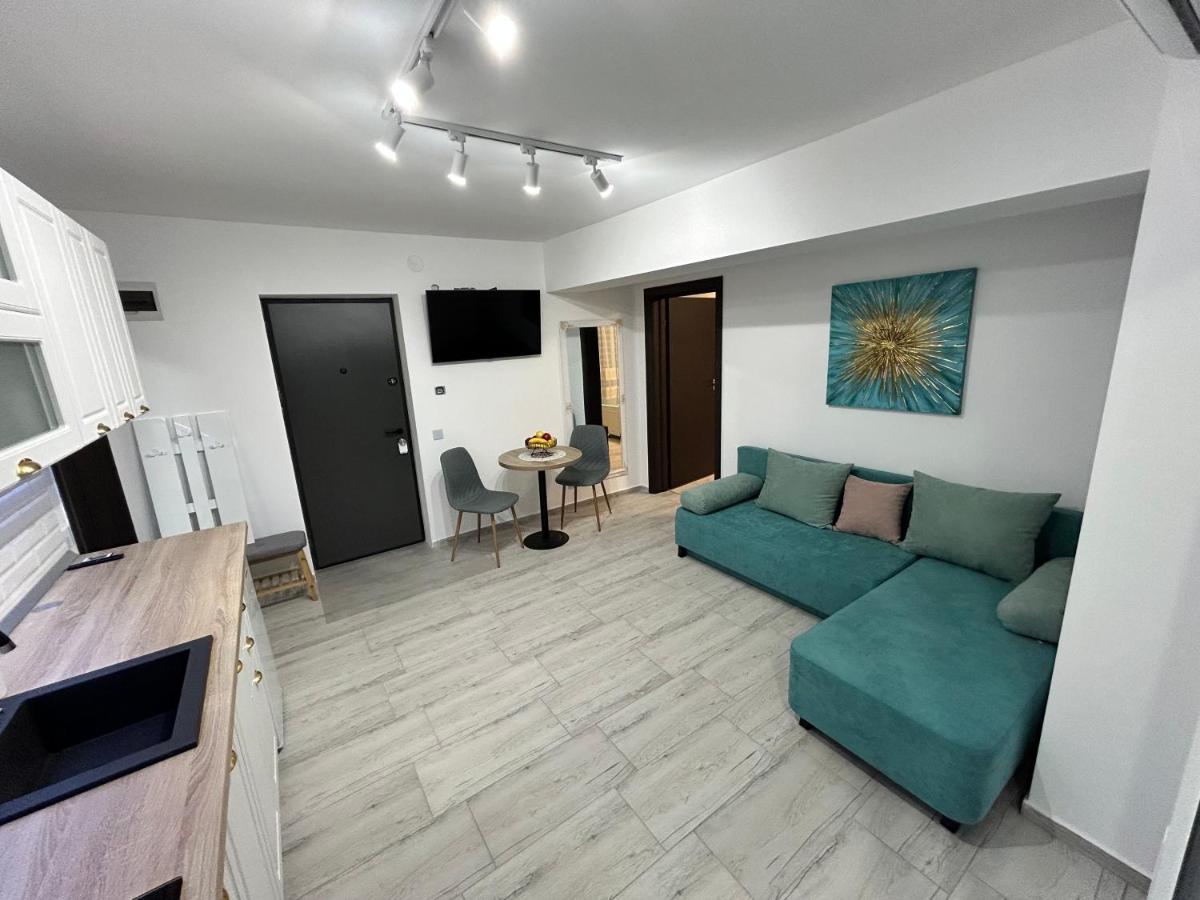 1 Mai - Luxury Park Apartments - Self Check-In - Private Parking - 2 Craiova Exterior foto